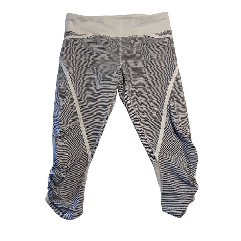 Lululemon Athletica Striped Running Crop Leggings Pants Women Size 6 Black White